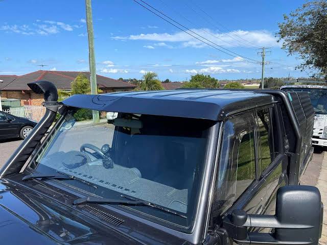 79 series LC sunvisor 1