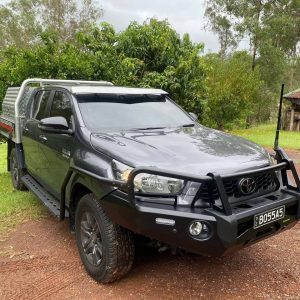 N70 Hilux sunvisor