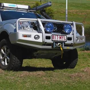 spanish built d40 bullbar